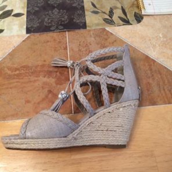 Espadrilles - Picture 3 of 5